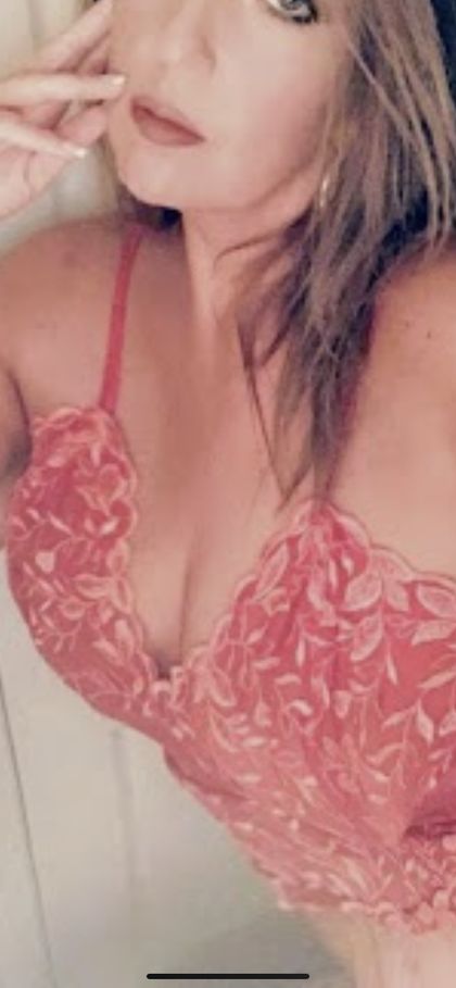 emmaluv4u OnlyFans picture