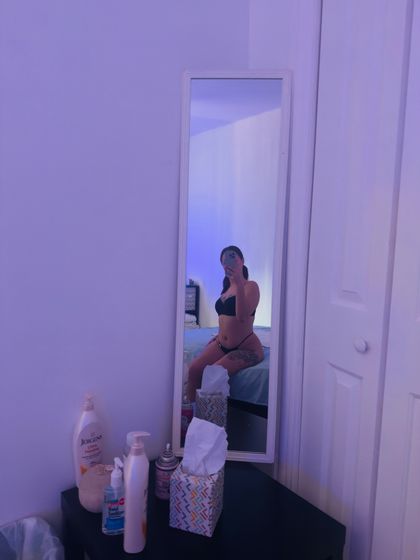 latinaaathena OnlyFans picture