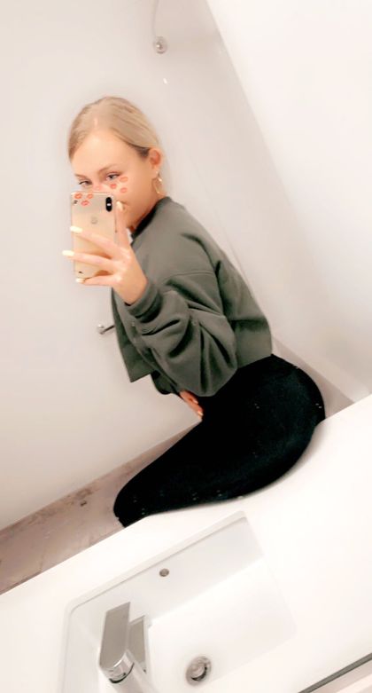 nellyxxxrae OnlyFans picture