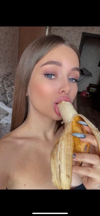 Elise Shine