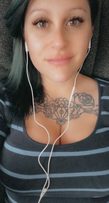 aleeweird OnlyFans picture