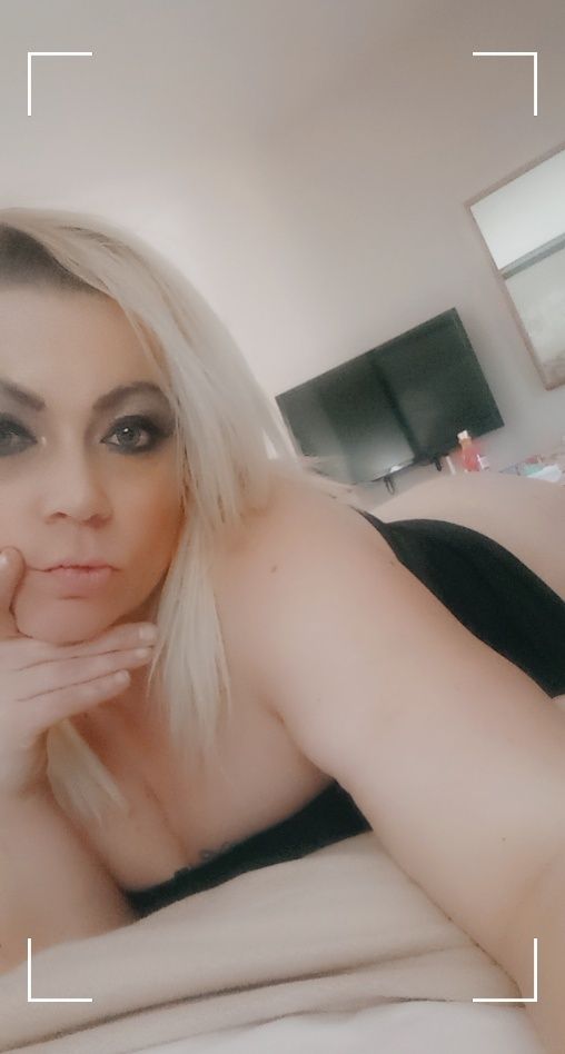 naughtysmilez69 OnlyFans profile picture