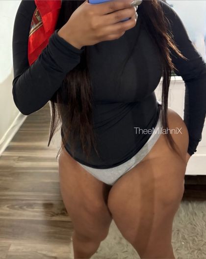 theemilahnix OnlyFans picture