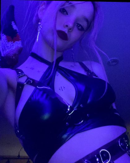 eviepetite OnlyFans picture