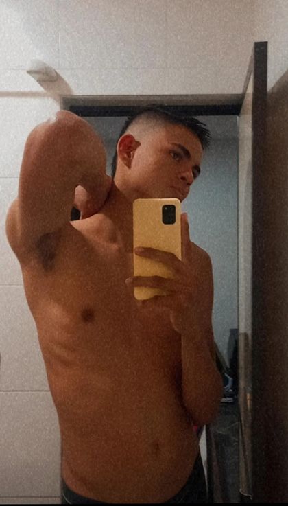 sebasleon01 OnlyFans picture