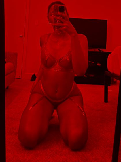 honey.raine OnlyFans picture