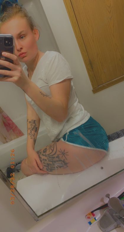 snowbunnybritbrat OnlyFans picture