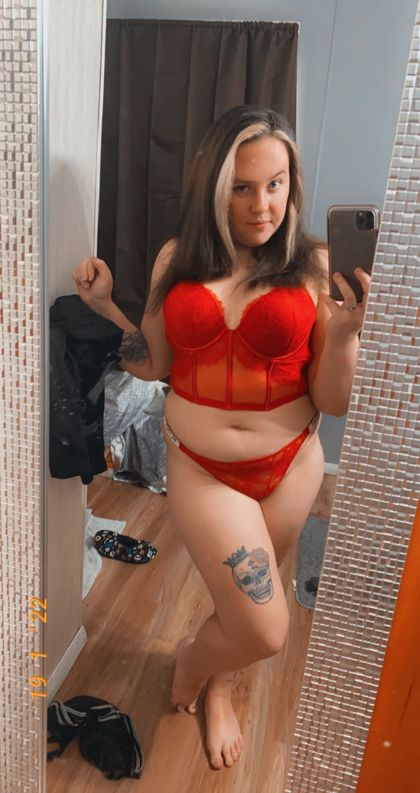 katiekat0205 OnlyFans picture
