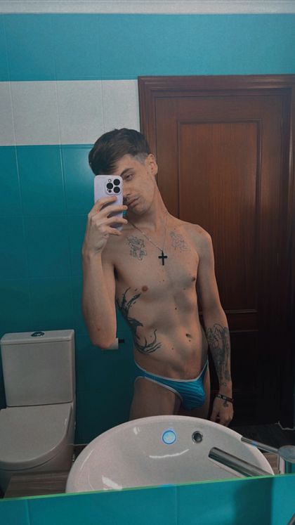 xhrislust OnlyFans picture