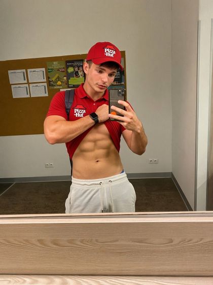 deliveryadventures OnlyFans picture
