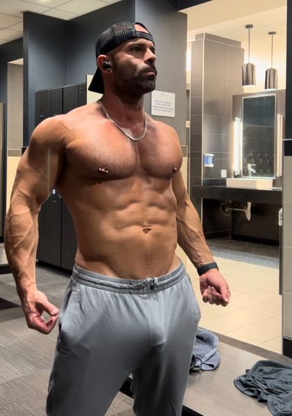 piercedmuscled OnlyFans picture