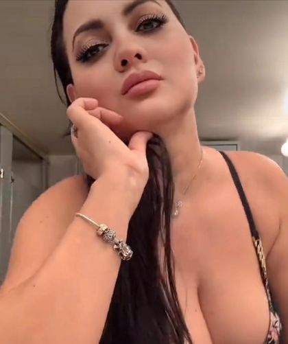 yennyguzvel OnlyFans picture