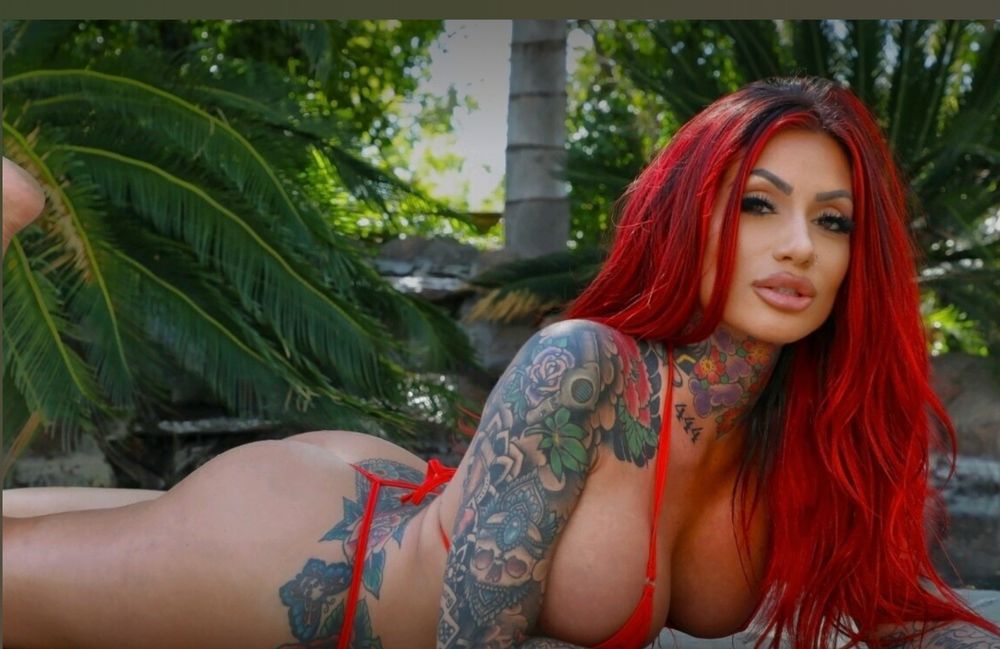 redhotvixxxen OnlyFans profile picture