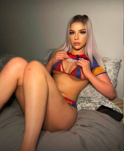 babyvanessakhamr1 OnlyFans picture