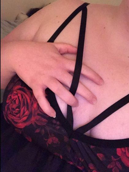 clara.x.elise OnlyFans picture