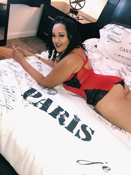 iamprettyyella OnlyFans picture