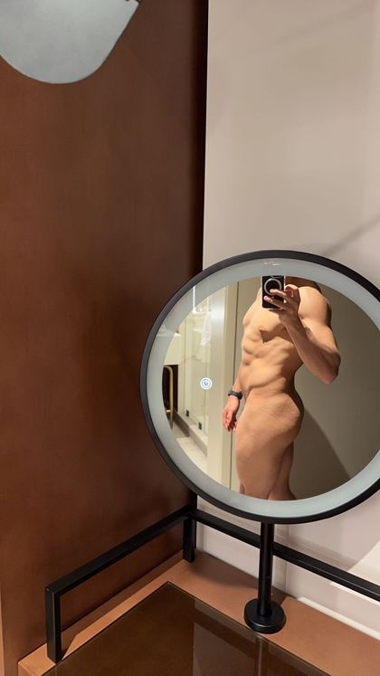 u7036400 OnlyFans picture