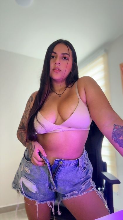 emilyvera OnlyFans picture
