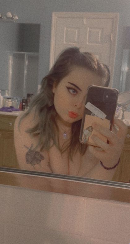 xkvkittyxx OnlyFans picture