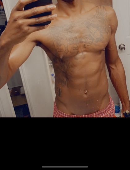 hungdarkandhandsome OnlyFans picture