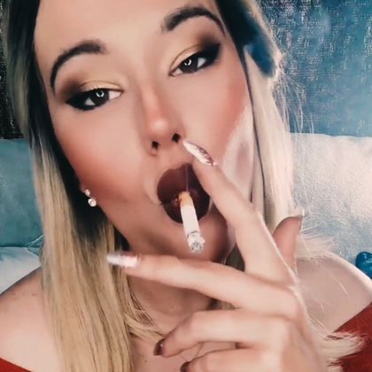 agathasmokes OnlyFans picture