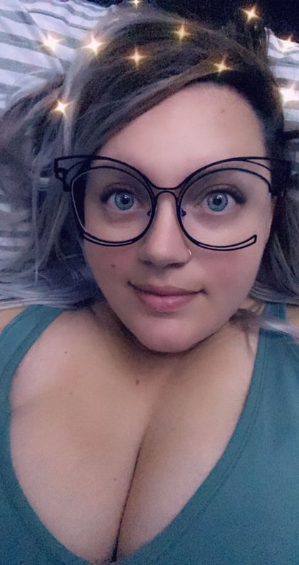 modestlymadisyn OnlyFans picture