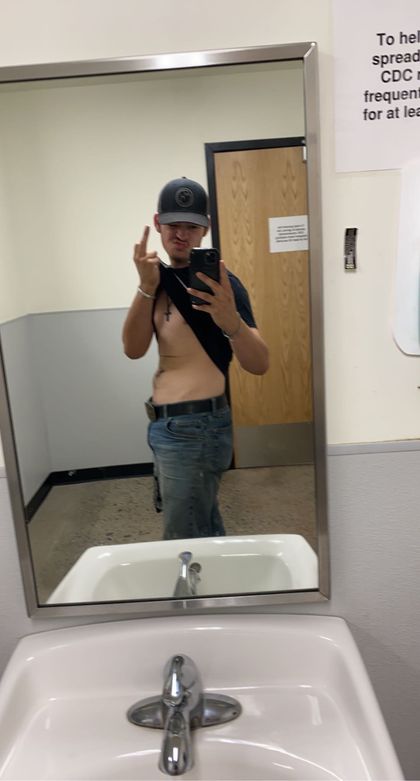 u67073410 OnlyFans picture