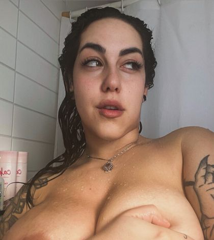 hialag OnlyFans picture