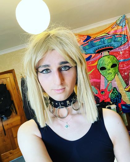 sophiesweetm2f OnlyFans picture