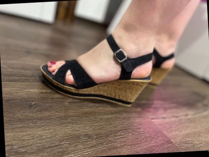 lindas_feet OnlyFans picture