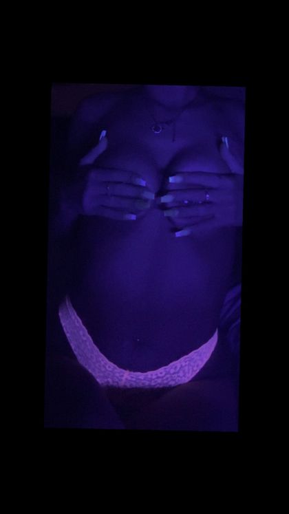 nauughtyygirl OnlyFans picture