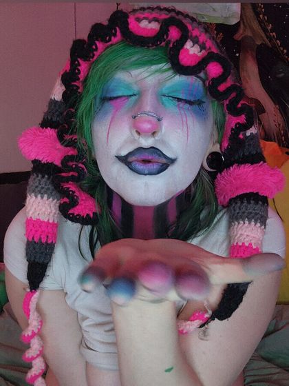 lunartheclown OnlyFans picture