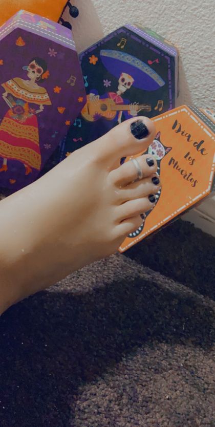 lovemyfeet43 OnlyFans picture
