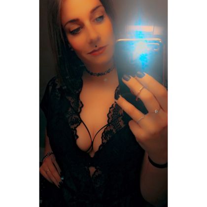christelewrmll OnlyFans picture