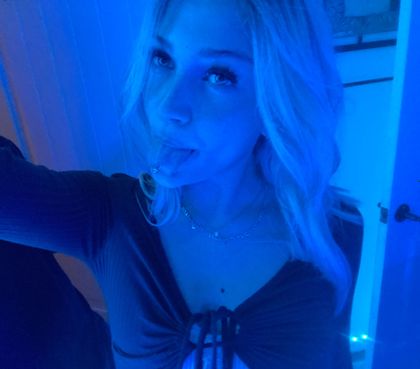 am4ber OnlyFans picture