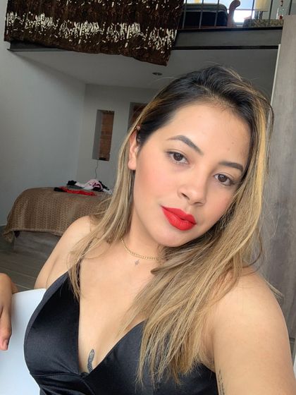santivanee OnlyFans picture