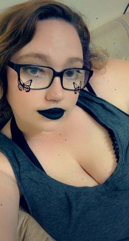 immommak OnlyFans picture