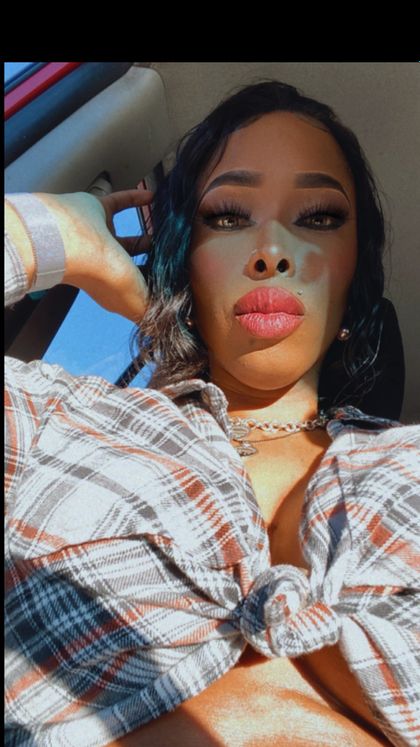 prettyniecy OnlyFans picture