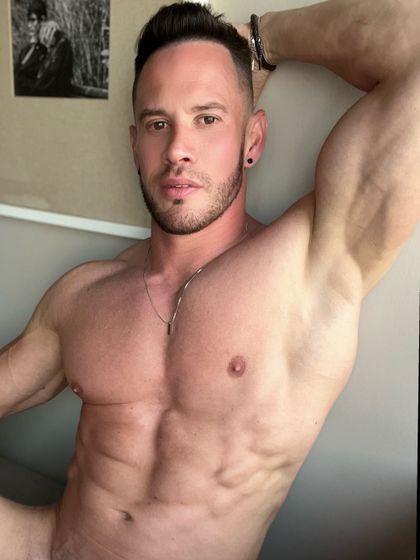 italianstud9free OnlyFans picture