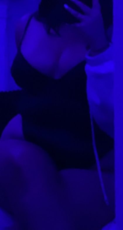 anna880022 OnlyFans picture