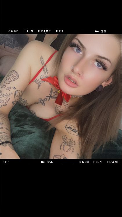 gothfe OnlyFans picture