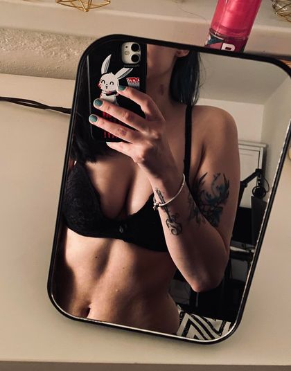 u195675665 OnlyFans picture
