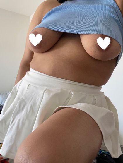 ythehotwife OnlyFans picture
