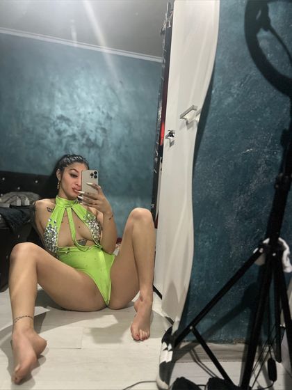 veronicazuzuu OnlyFans picture