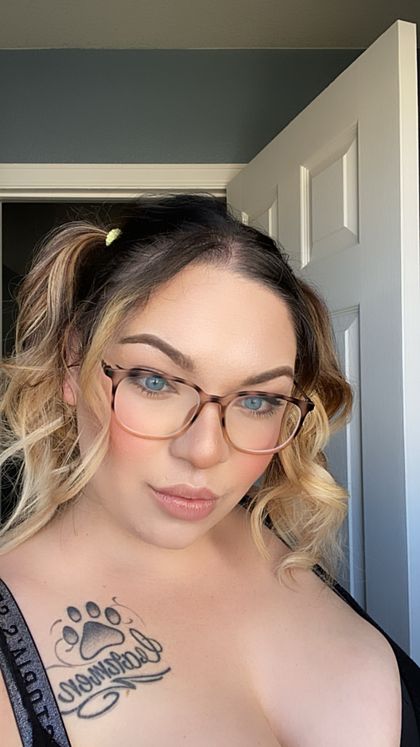 beautybrainsbrawns OnlyFans picture