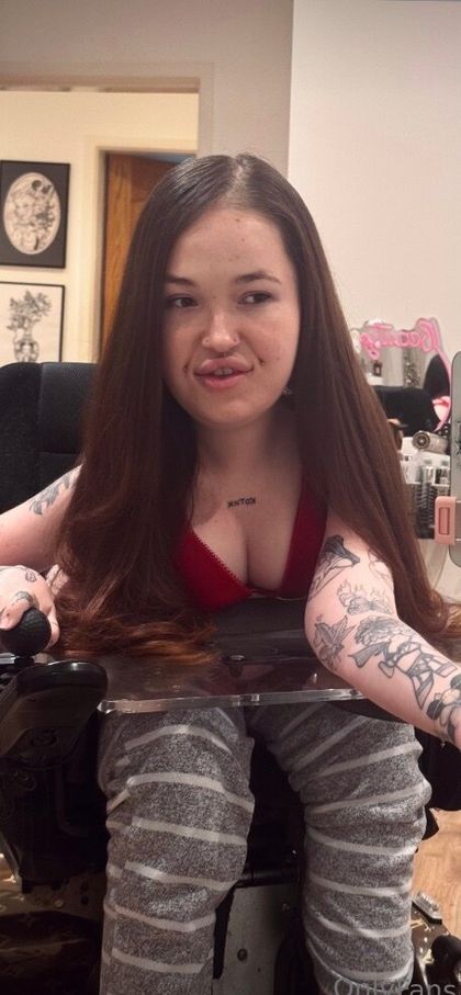 disableddoll OnlyFans picture