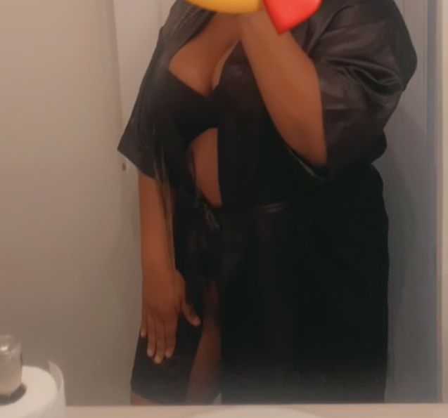 black_cherry22 OnlyFans profile picture