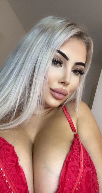 allysophiie OnlyFans picture
