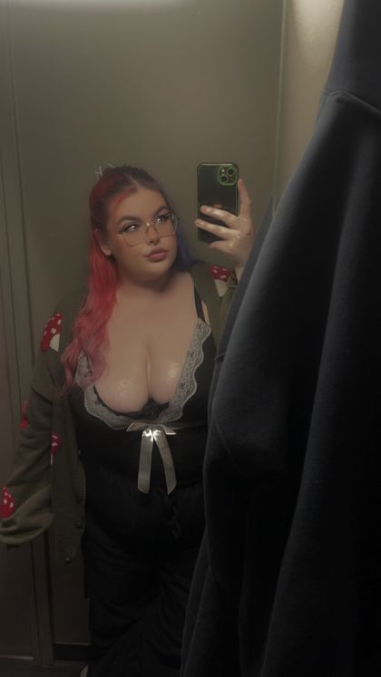 thathoebelle OnlyFans picture