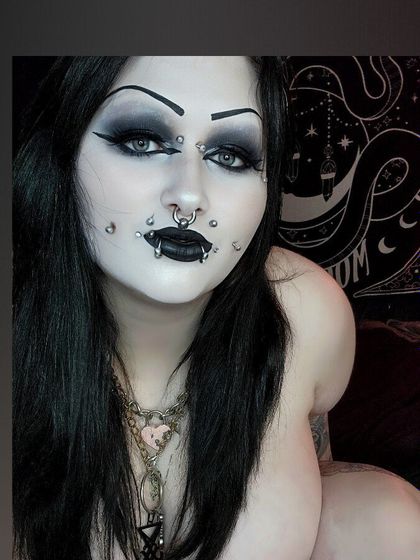gothxbratx OnlyFans picture